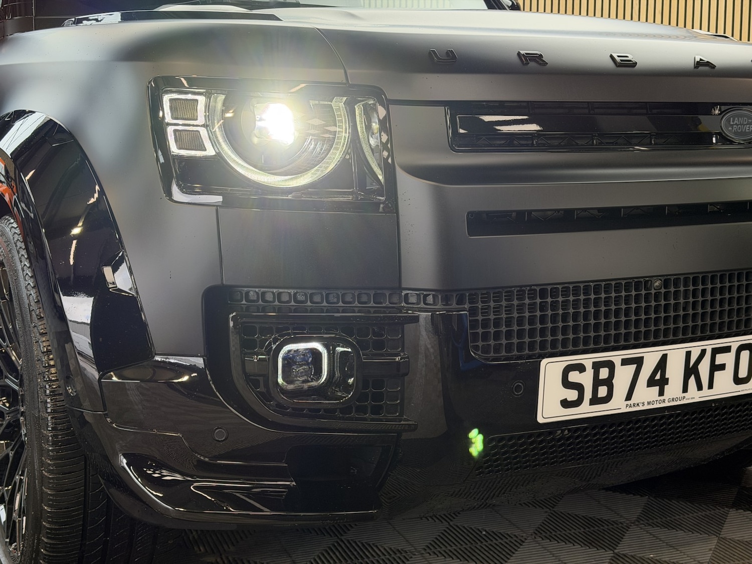 Used Land Rover Defender 2024 for sale - 78070583: Photo 5