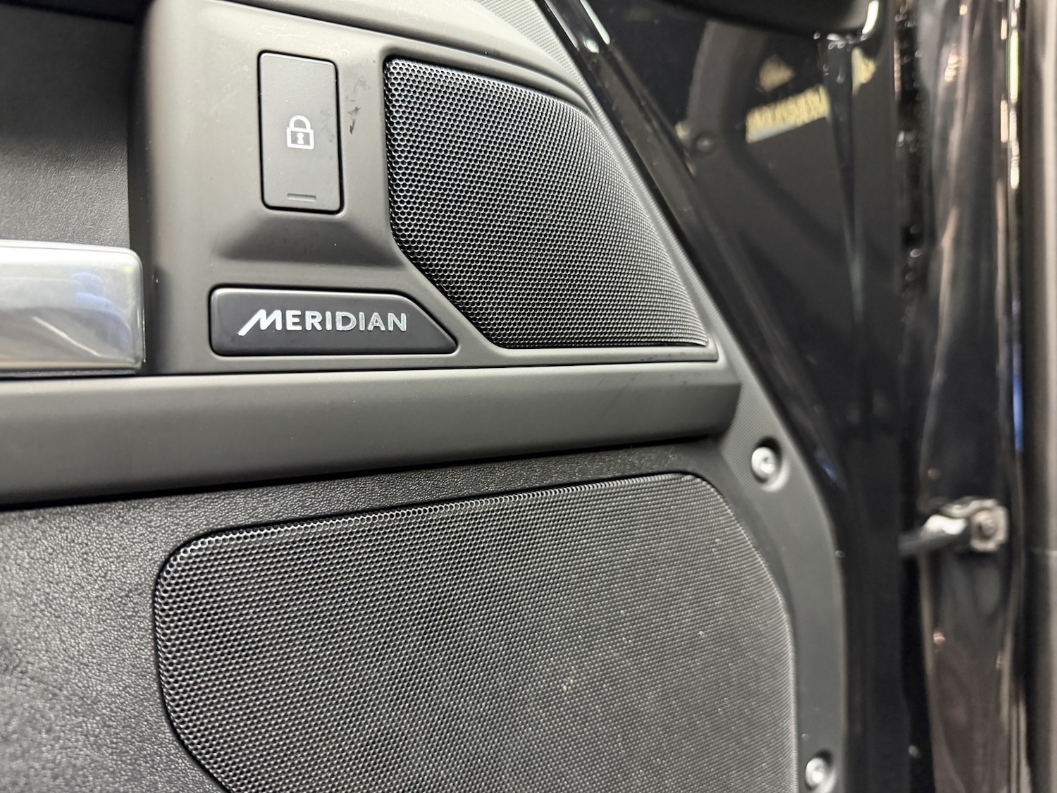 Used Land Rover Defender 2024 for sale - 78070583: Photo 55