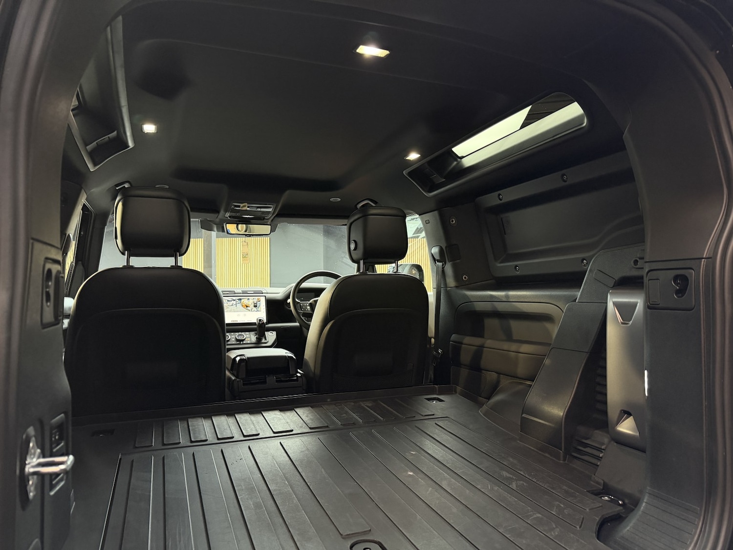 Used Land Rover Defender 2024 for sale - 78070583: Photo 58