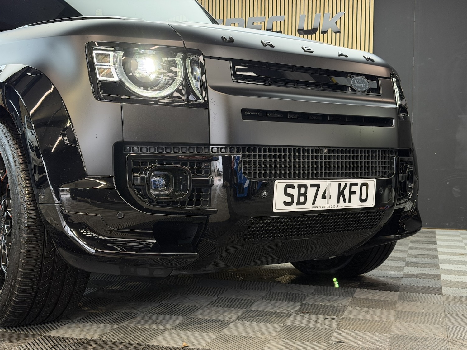 Used Land Rover Defender 2024 for sale - 78070583: Photo 7