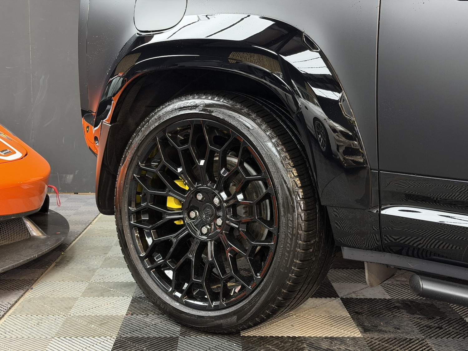 Used Land Rover Defender 2024 for sale - 78070583: Photo 9