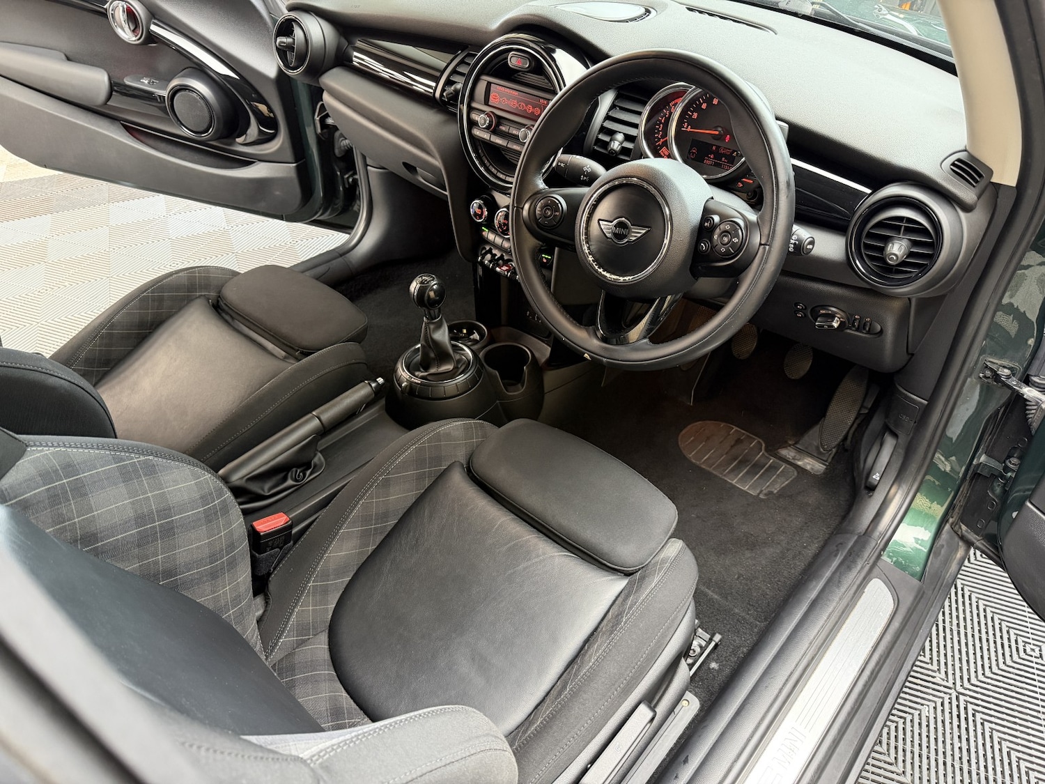 Used MINI Hatch 2015 for sale - 76656219: Photo 21