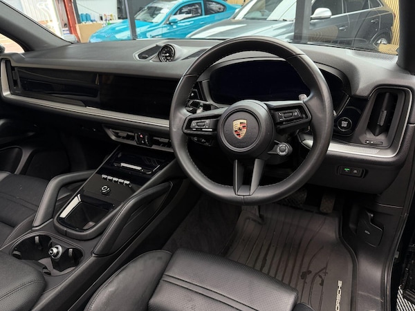 Used Porsche Cayenne 2024 for sale - 76329762: Photo 25