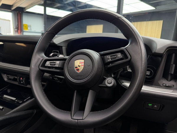 Used Porsche Cayenne 2024 for sale - 76329762: Photo 26