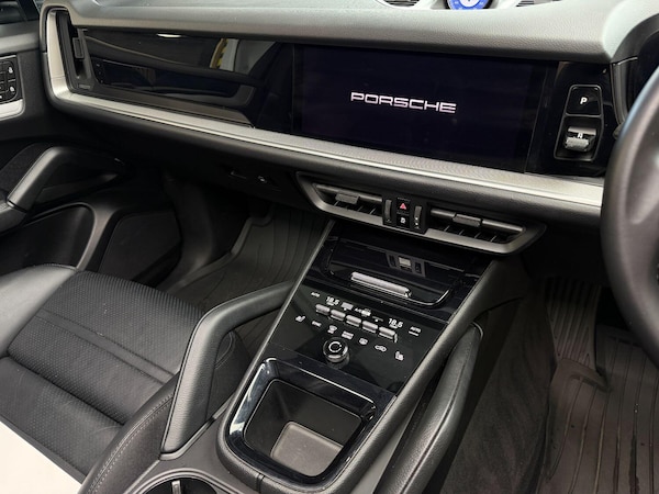 Used Porsche Cayenne 2024 for sale - 76329762: Photo 27