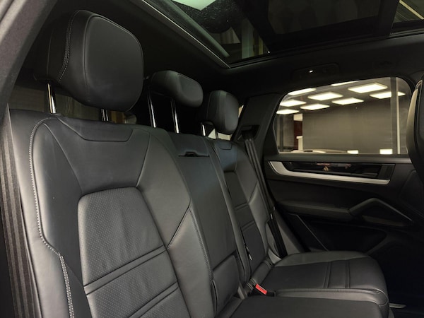 Used Porsche Cayenne 2024 for sale - 76329762: Photo 31