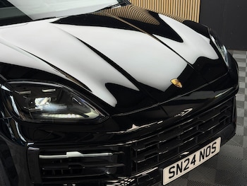 Used Porsche Cayenne 2024 for sale - 76329762: Photo 3