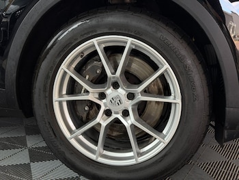 Used Porsche Cayenne 2024 for sale - 76329762: Photo 4