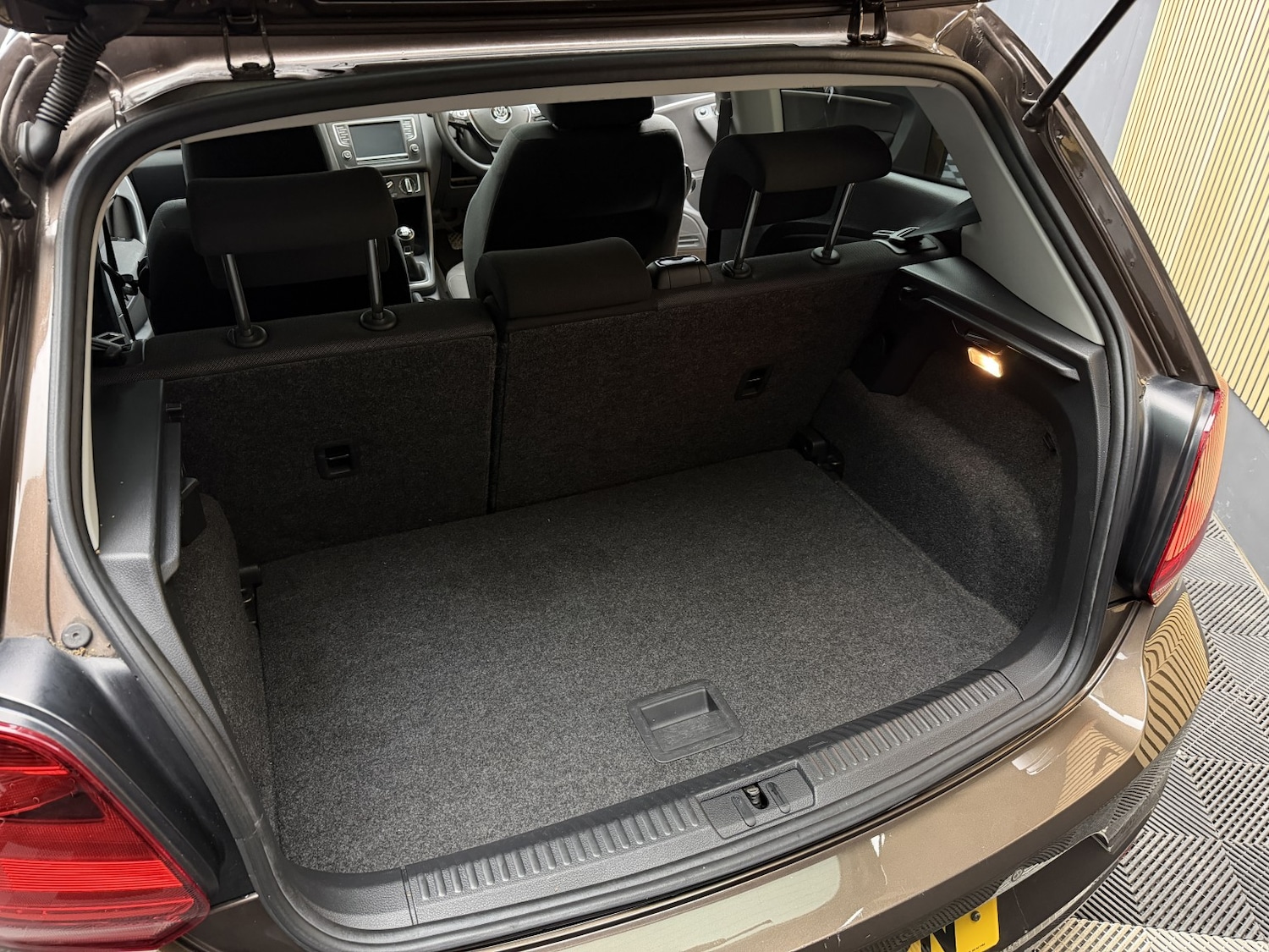 Used Volkswagen Polo 2016 for sale - 77370715: Photo 24