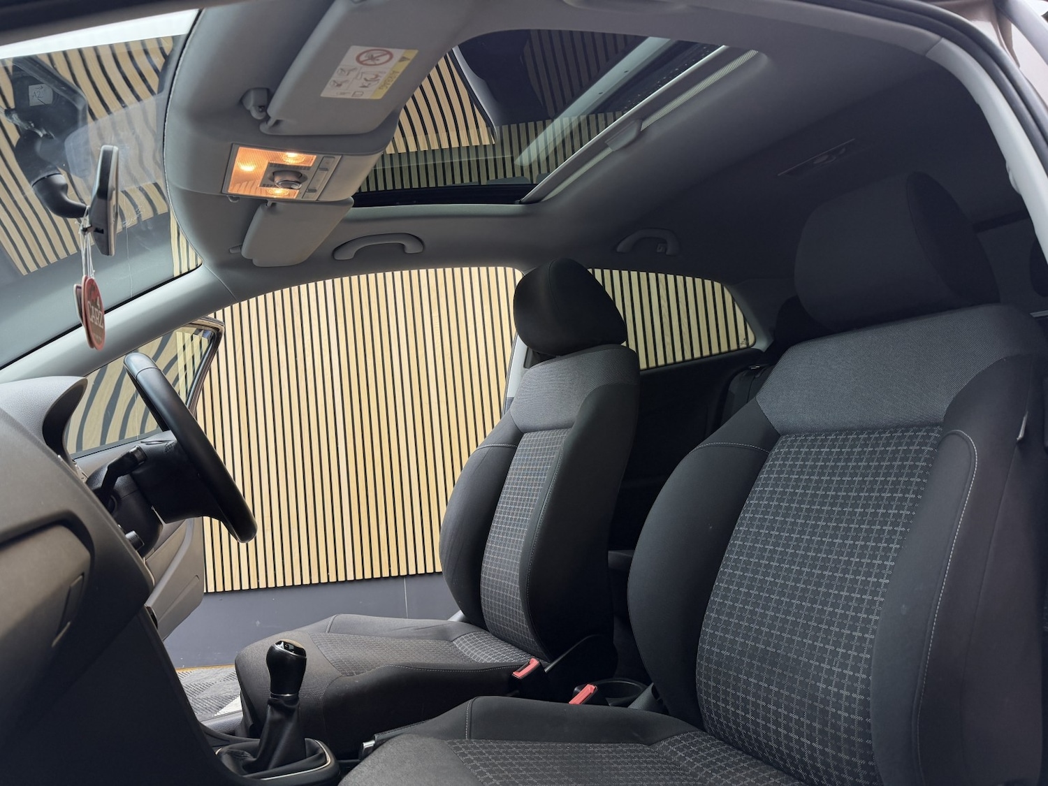 Used Volkswagen Polo 2016 for sale - 77370715: Photo 26