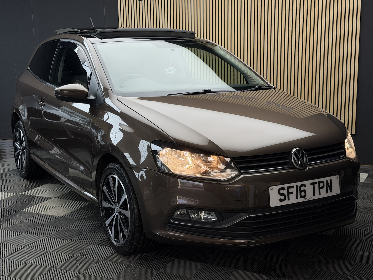 Used Volkswagen Polo 2016 for sale - 77370715: Photo 3