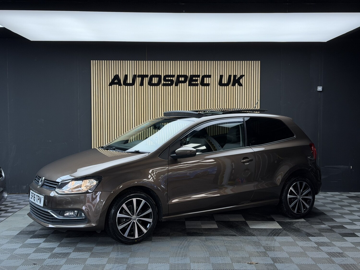 Used Volkswagen Polo 2016 for sale - 77370715: Photo 9