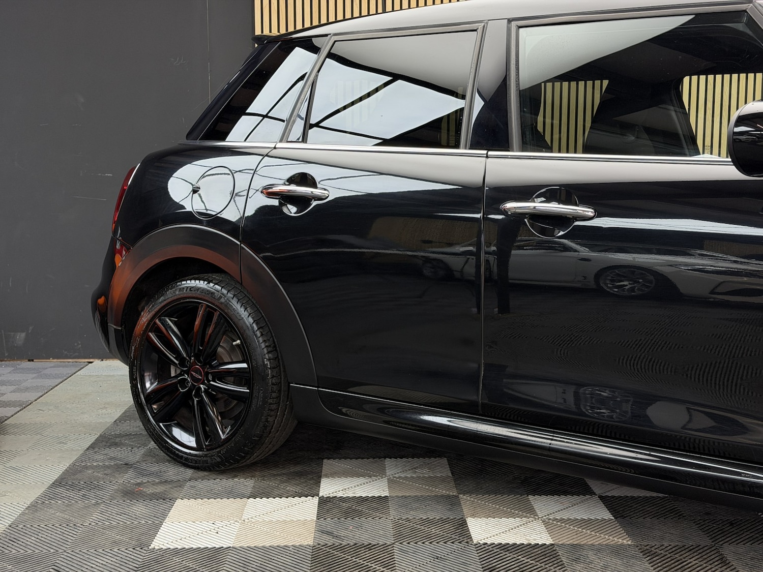 Used MINI Hatch 2018 for sale - 78018437: Photo 6