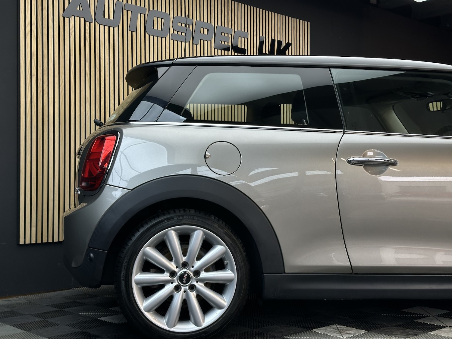 Used MINI Hatch 2019 for sale - 78155452: Photo 9