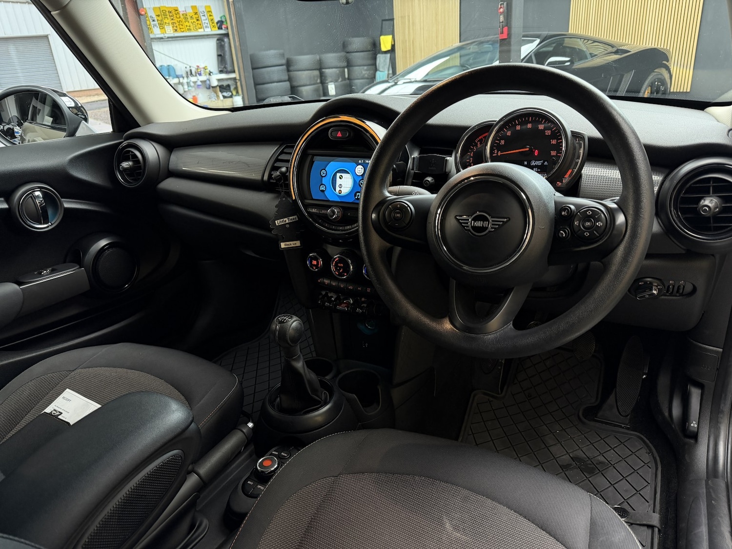 Used MINI Hatch 2018 for sale - 76836994: Photo 17