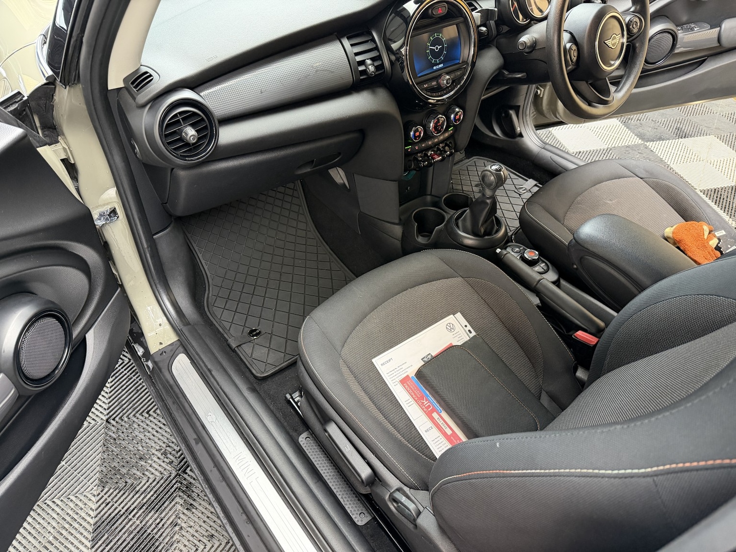 Used MINI Hatch 2018 for sale - 76836994: Photo 26