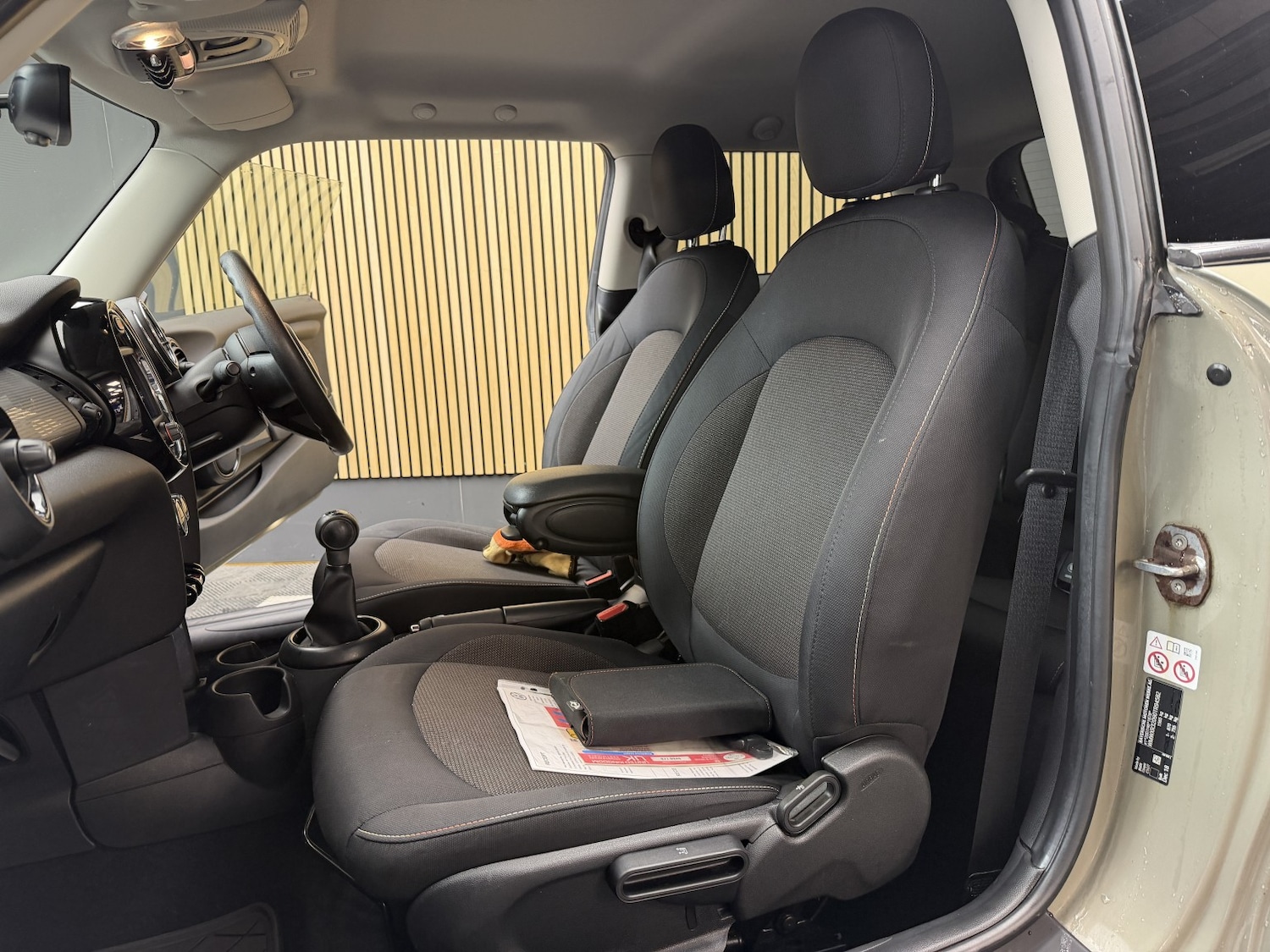 Used MINI Hatch 2018 for sale - 76836994: Photo 27