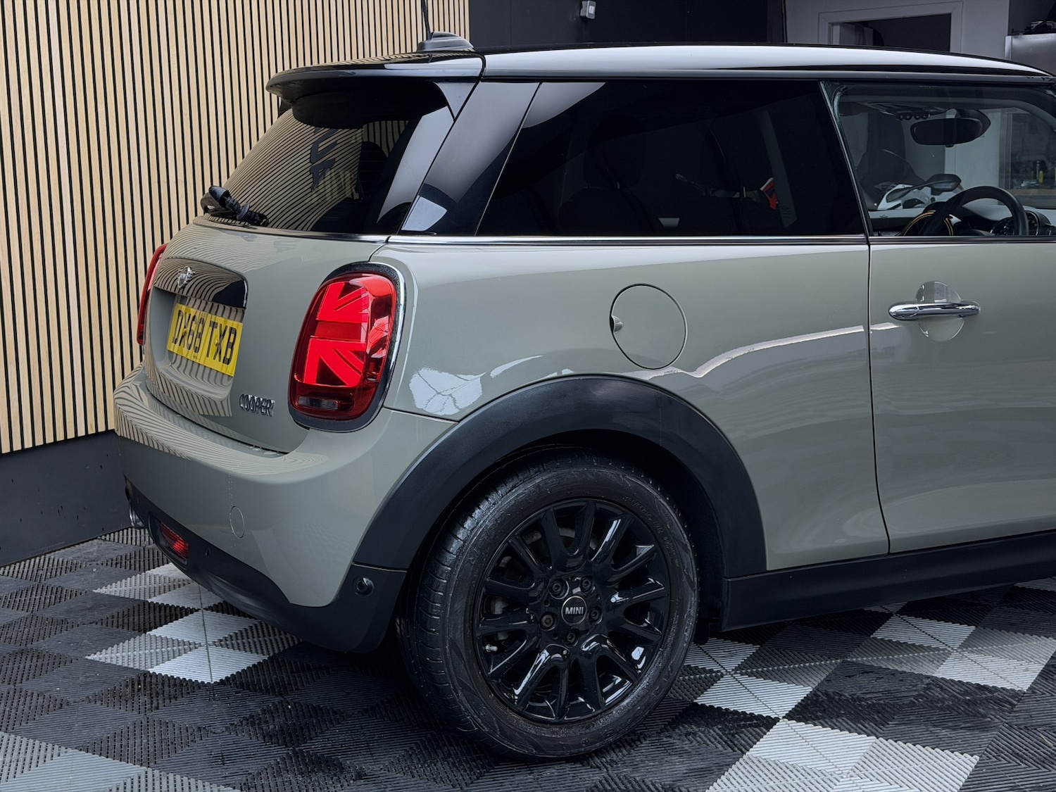 Used MINI Hatch 2018 for sale - 76836994: Photo 5