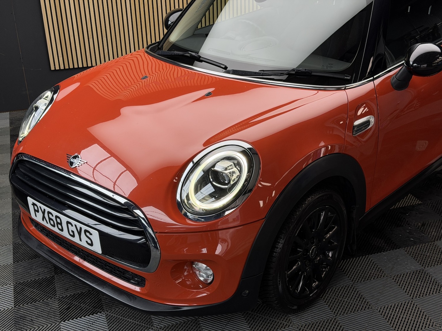 Used MINI Hatch 2018 for sale - 77668504: Photo 10