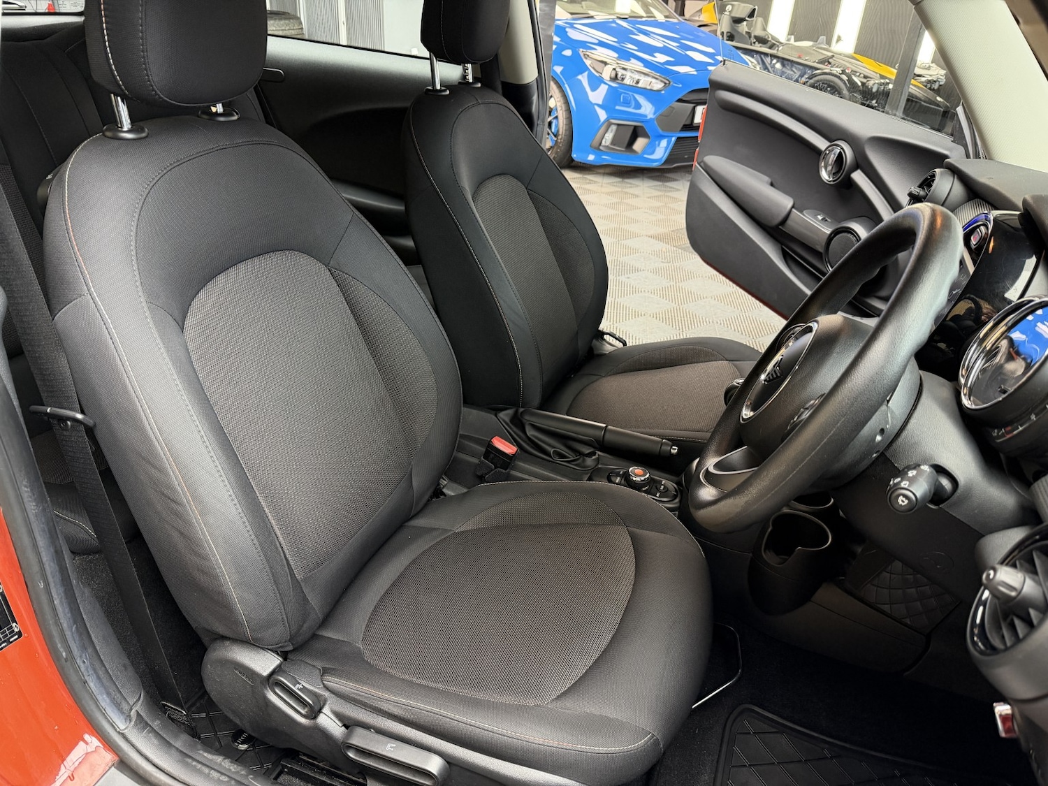 Used MINI Hatch 2018 for sale - 77668504: Photo 17