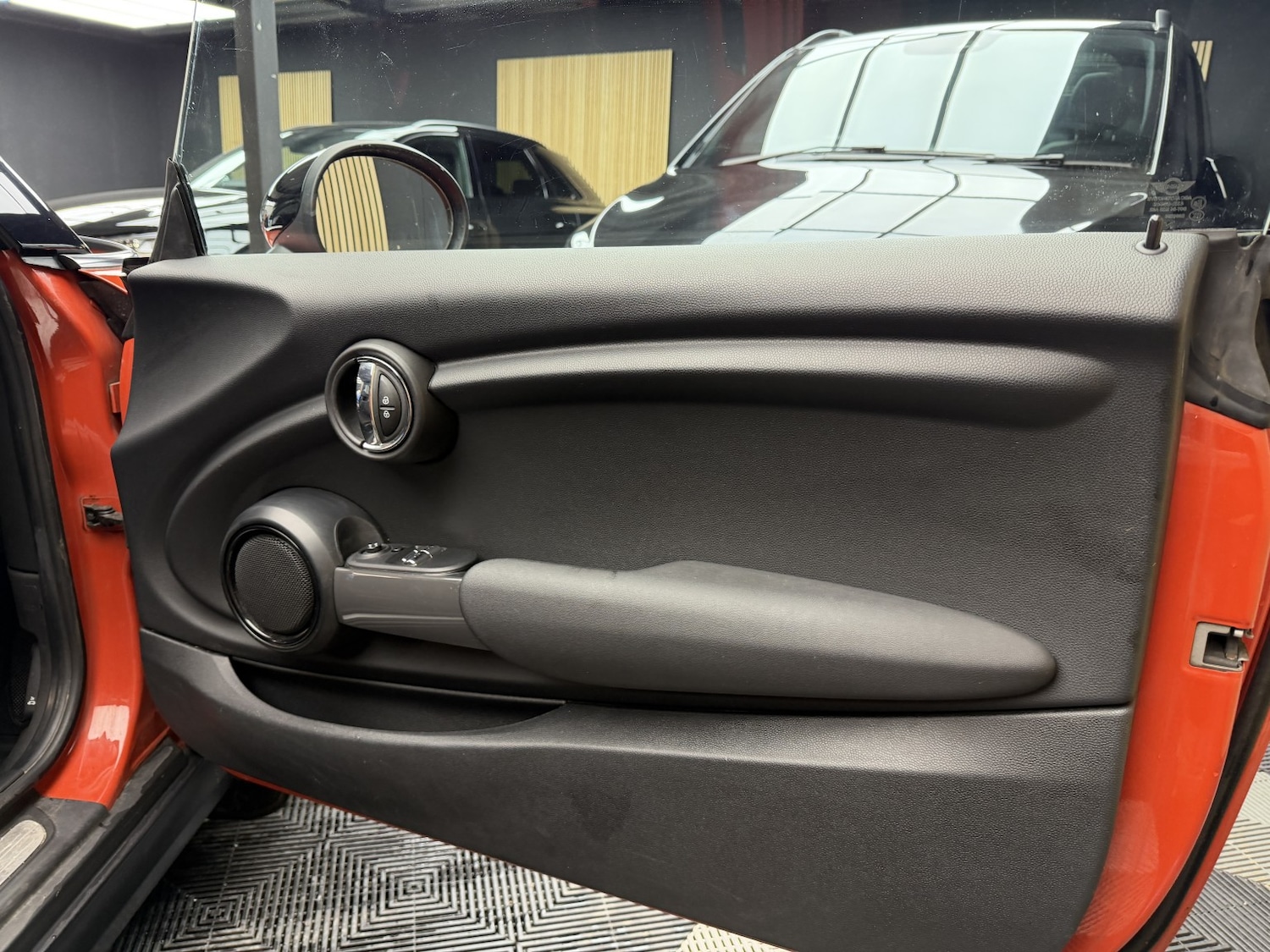 Used MINI Hatch 2018 for sale - 77668504: Photo 18