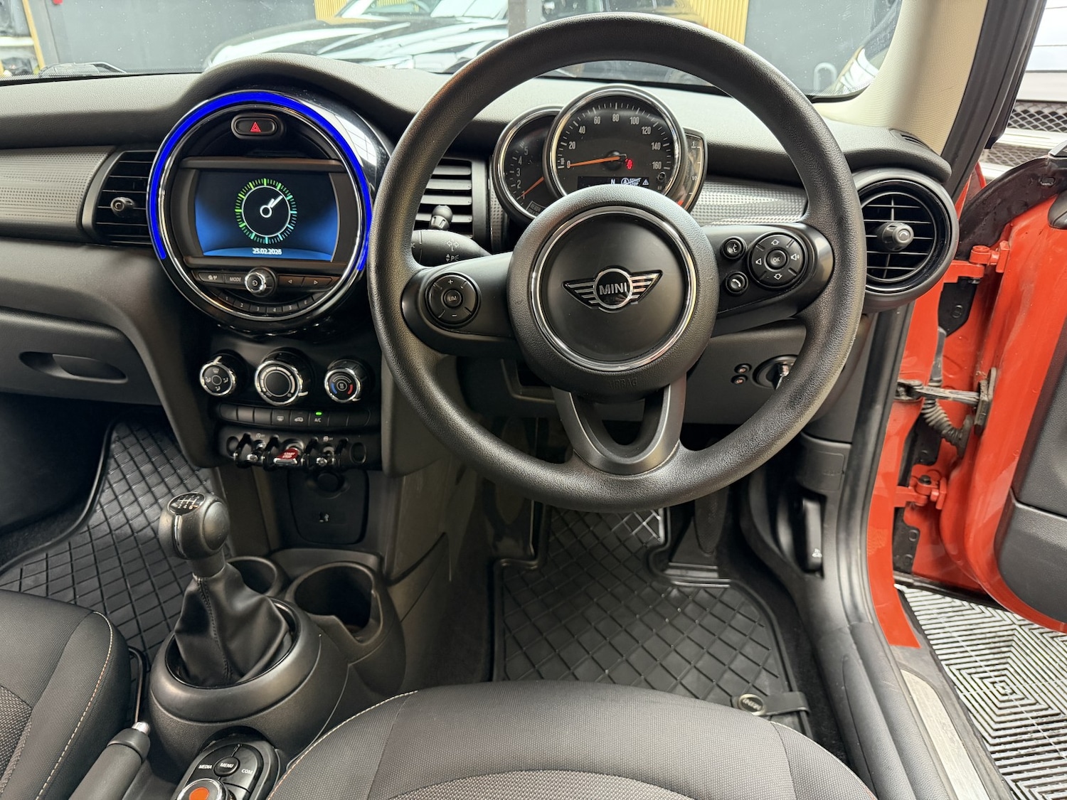 Used MINI Hatch 2018 for sale - 77668504: Photo 19