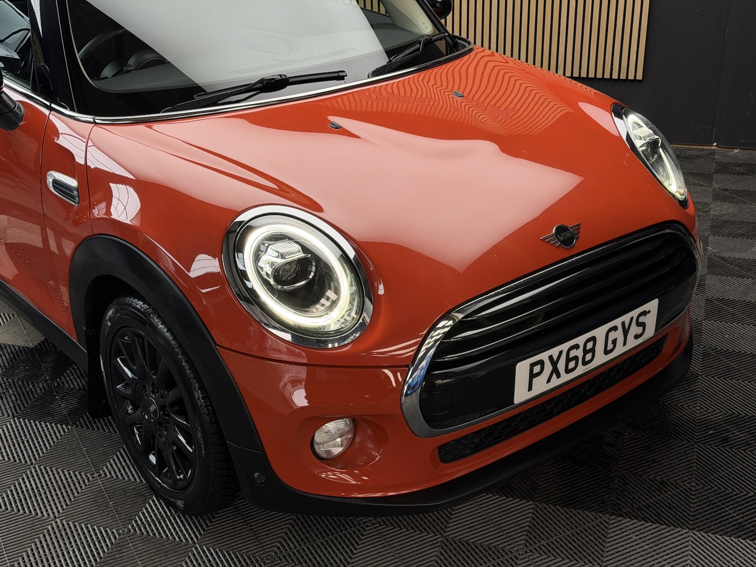 Used MINI Hatch 2018 for sale - 77668504: Photo 4