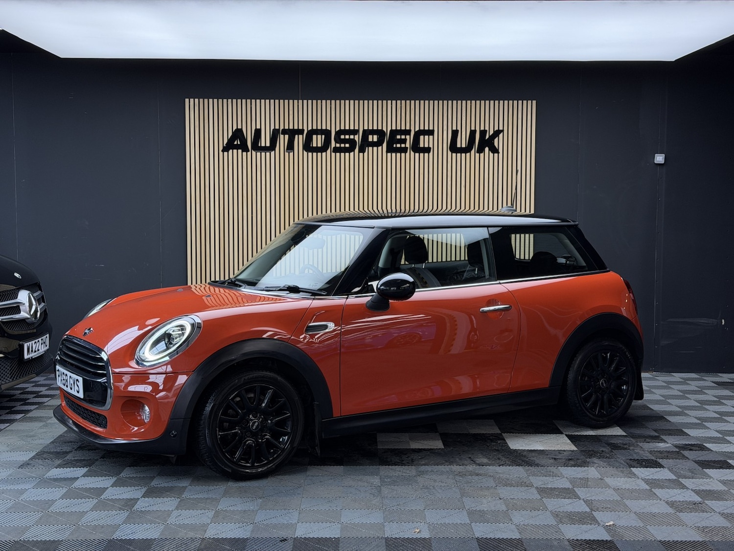 Used MINI Hatch 2018 for sale - 77668504: Photo 8
