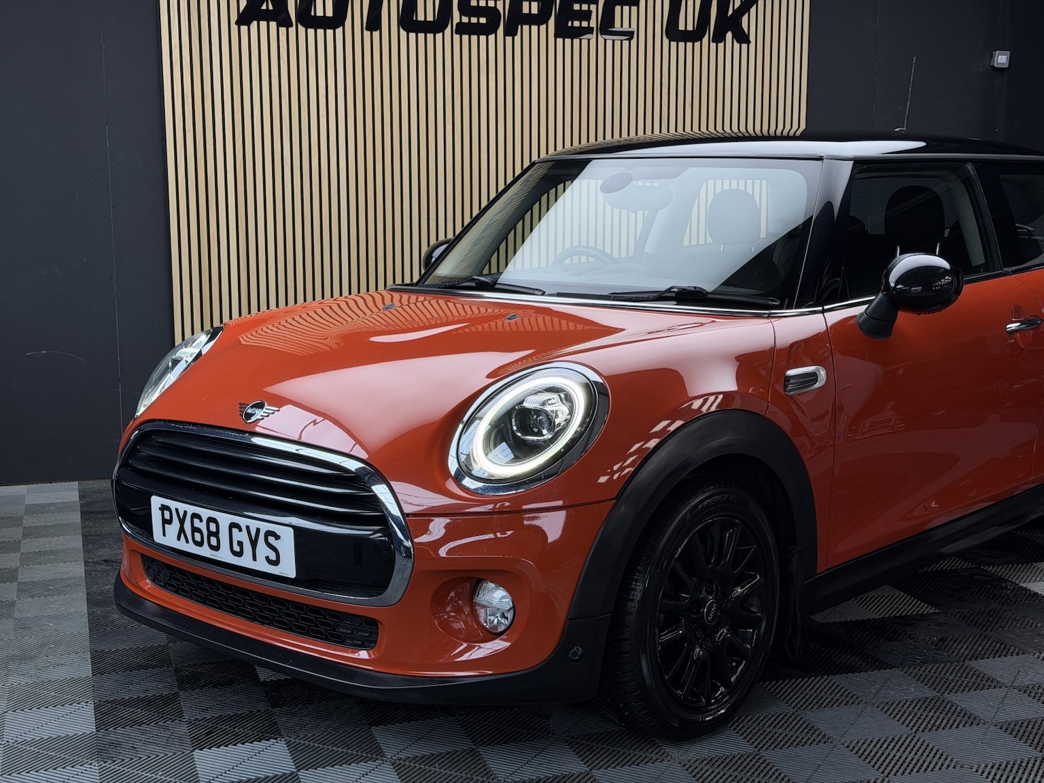 Used MINI Hatch 2018 for sale - 77668504: Photo 9