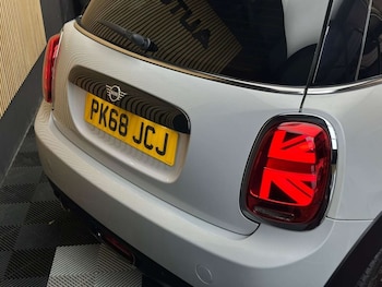 Used MINI Hatch 2018 for sale - 79405609: Photo