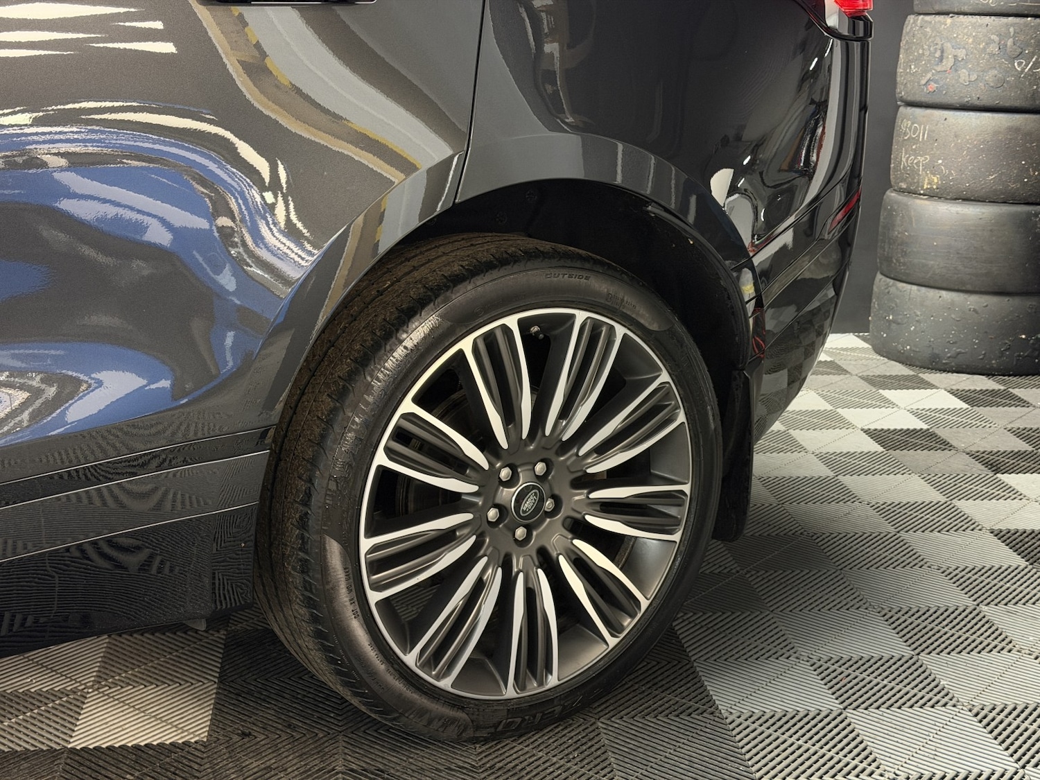 Used Land Rover Range Rover Velar 2020 for sale - 77525660: Photo 17