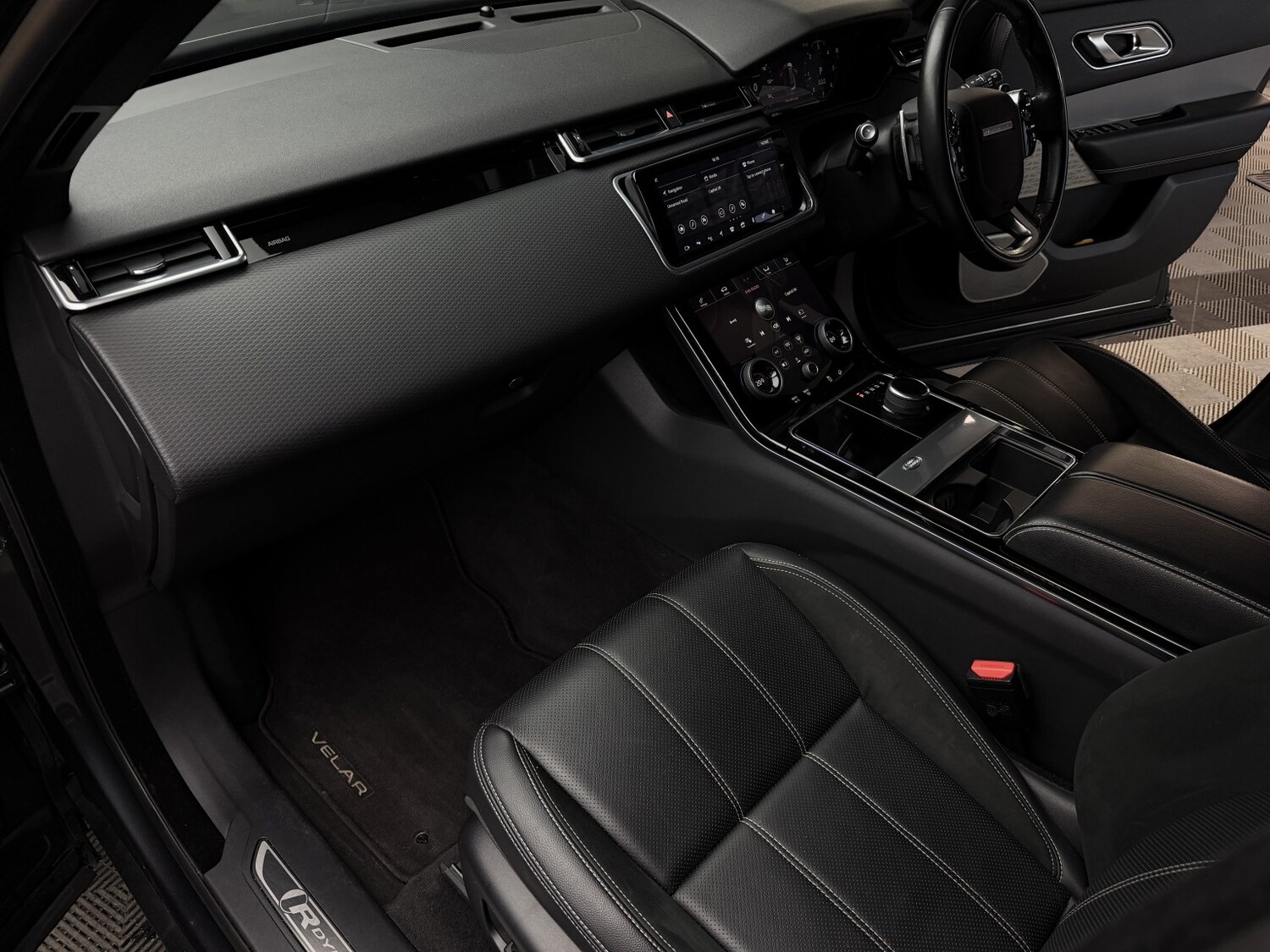 Used Land Rover Range Rover Velar 2020 for sale - 77525660: Photo 46