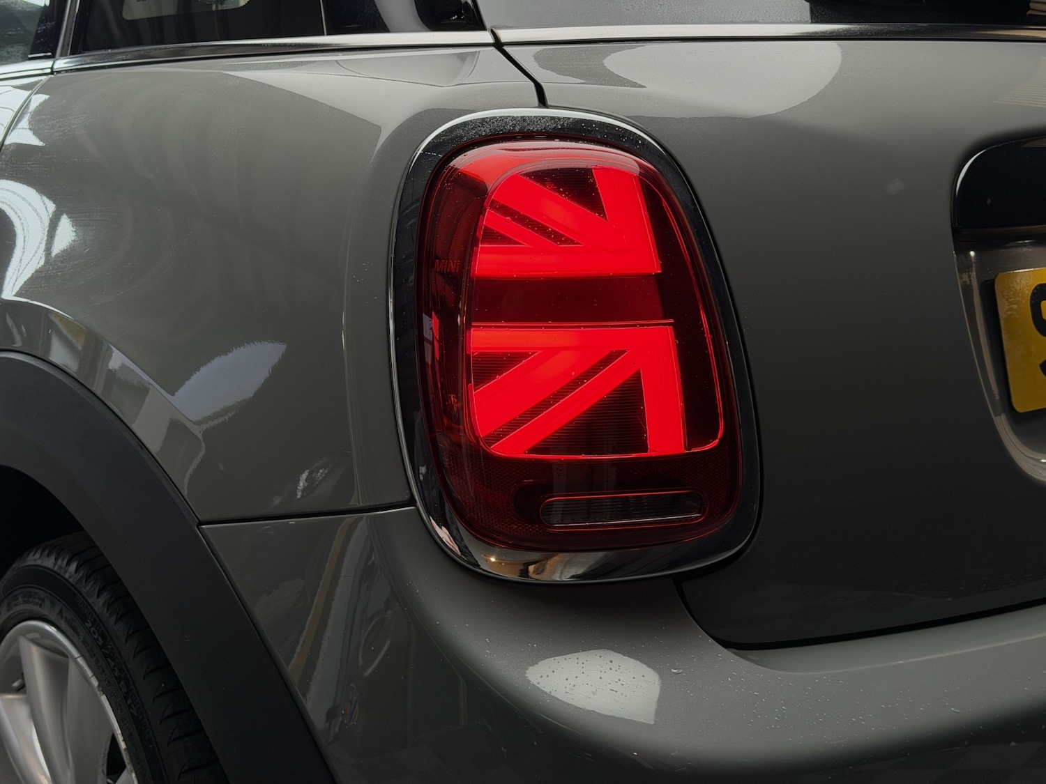 Used MINI Hatch 2019 for sale - 76741401: Photo 15