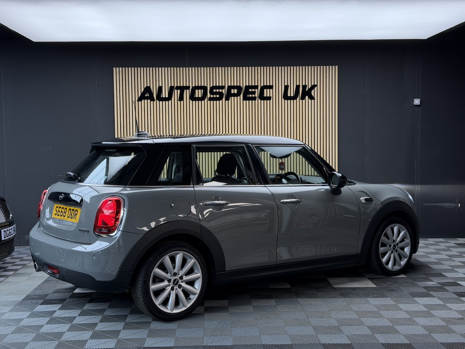 Used MINI Hatch 2019 for sale - 76741401: Photo 16