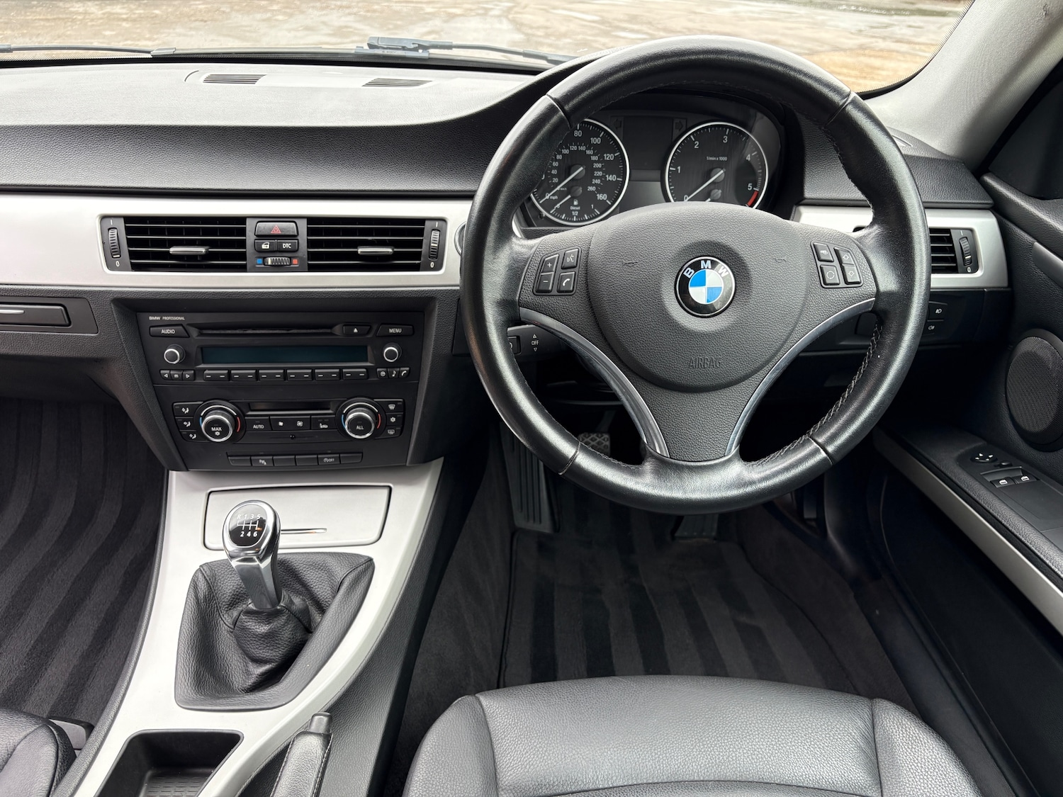 Used BMW 3 Series 2010 for sale - 78117255: Photo 34