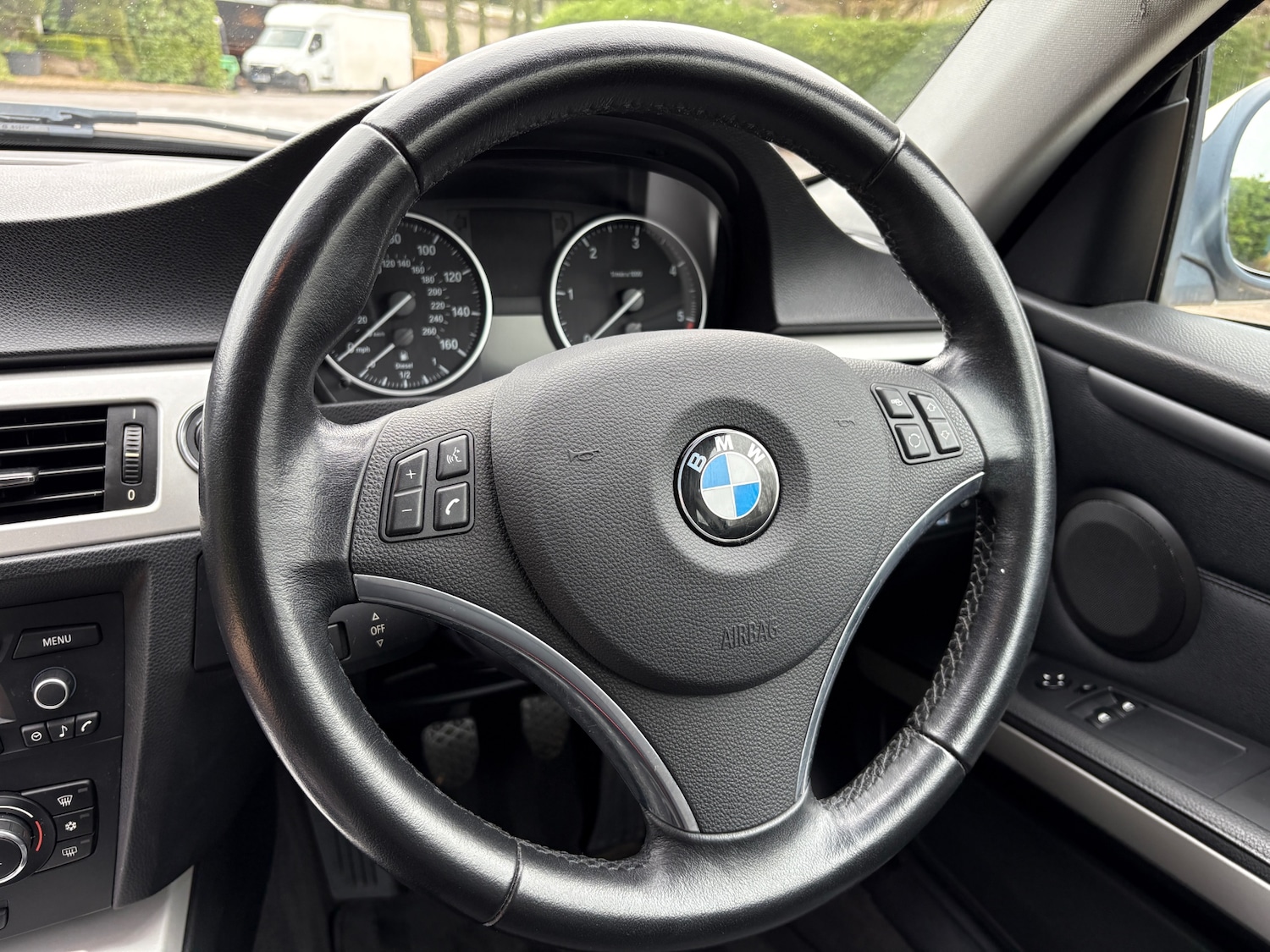 Used BMW 3 Series 2010 for sale - 78117255: Photo 35