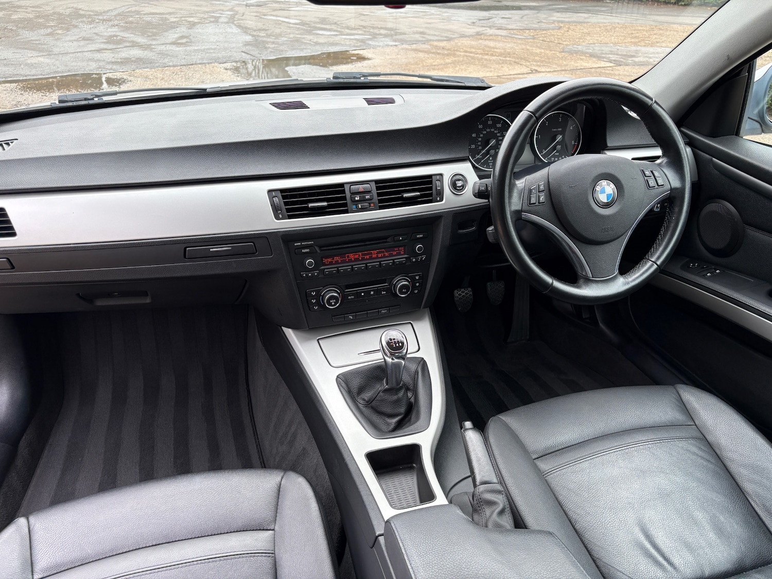 Used BMW 3 Series 2010 for sale - 78117255: Photo 38