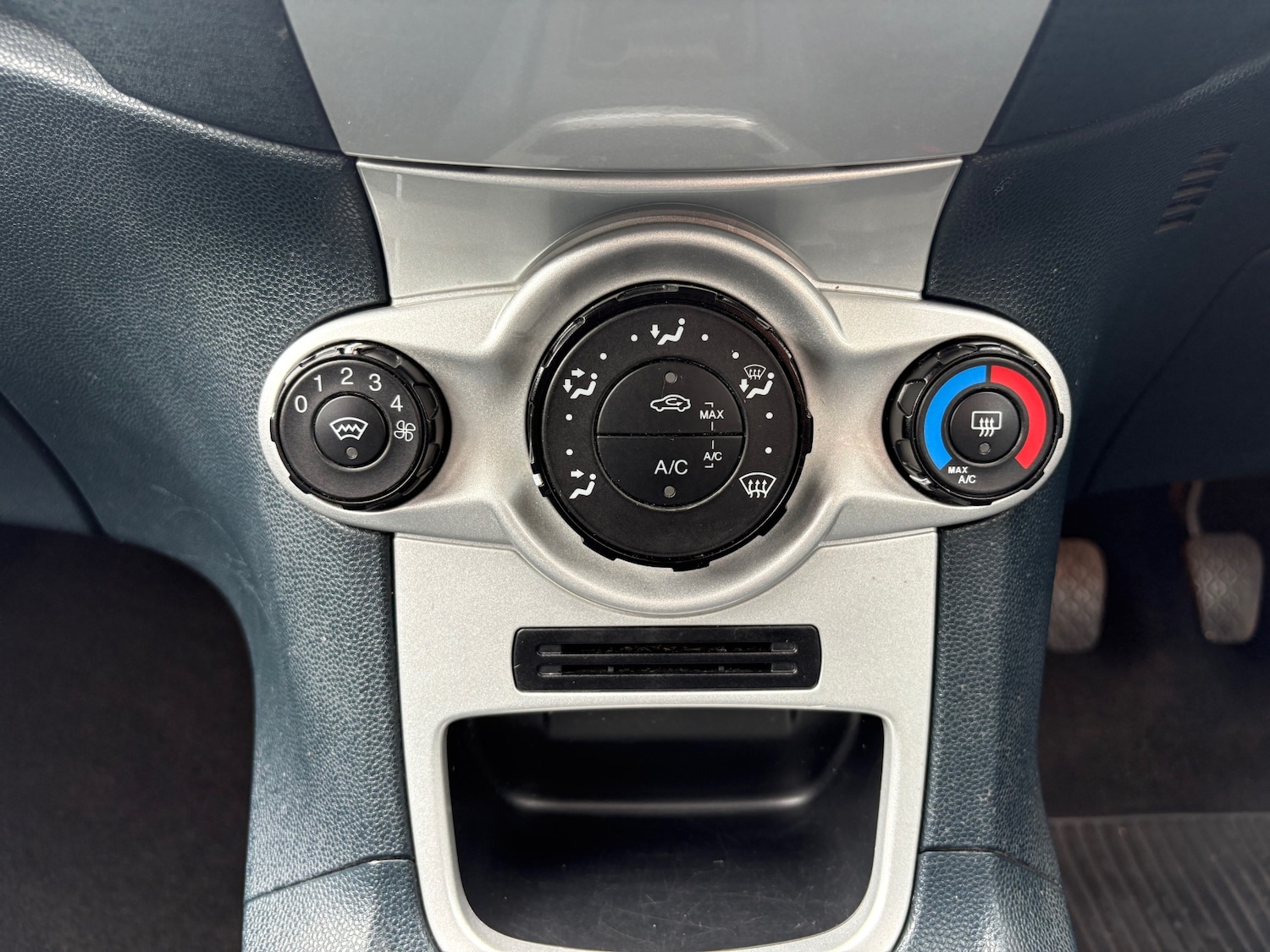 Used Ford Fiesta 2012 for sale - 76693517: Photo 29