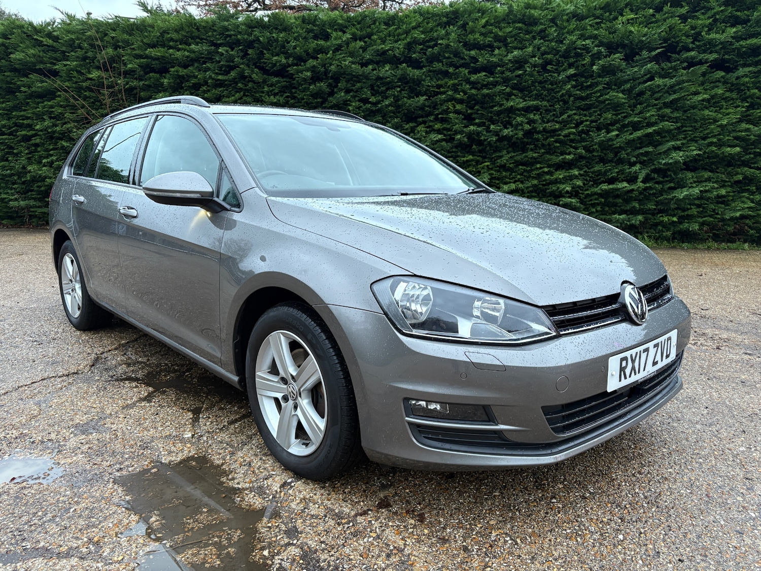 Used Volkswagen Golf 2017 for sale - 76864240: Photo 1