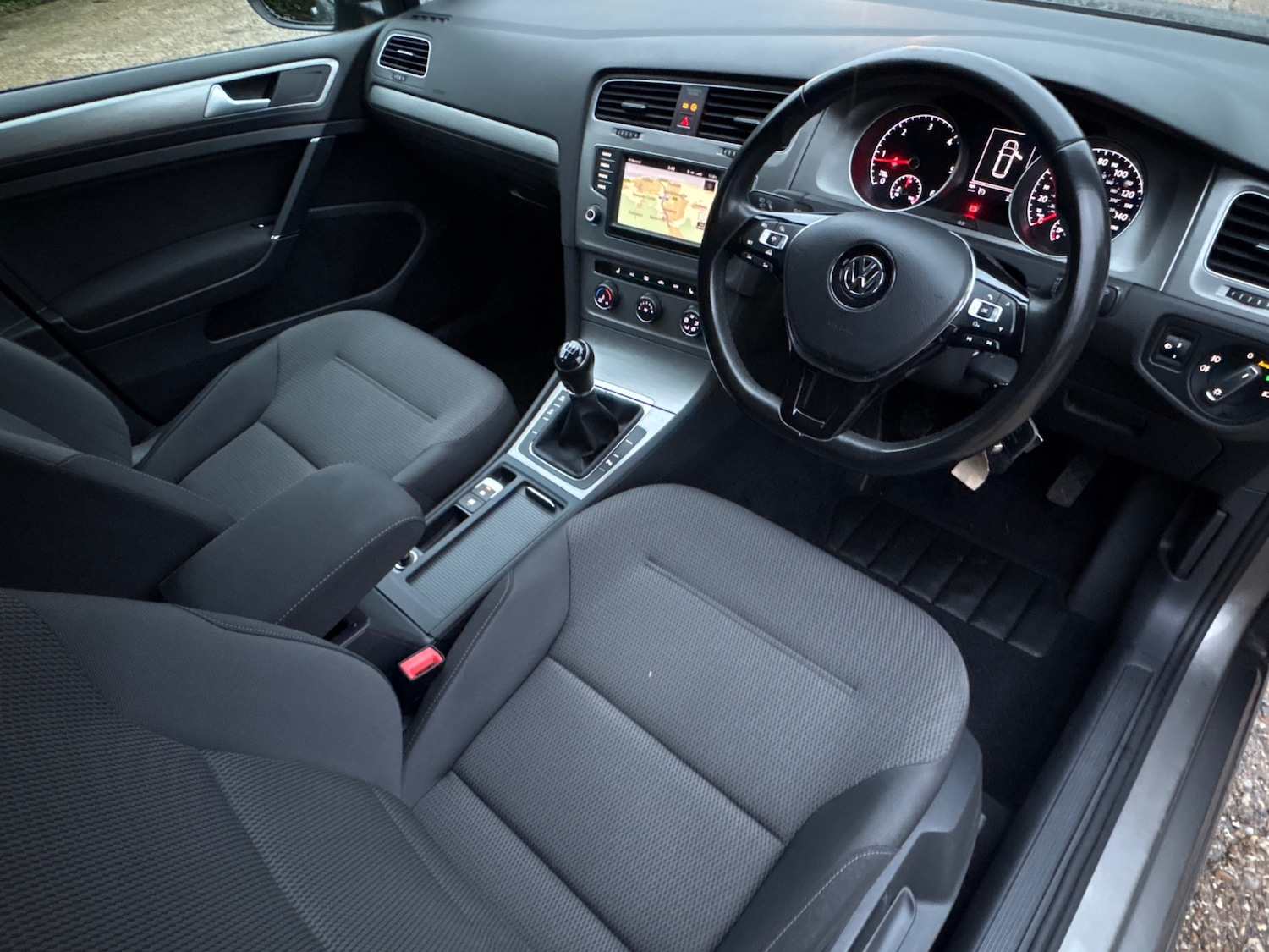 Used Volkswagen Golf 2017 for sale - 76864240: Photo 19