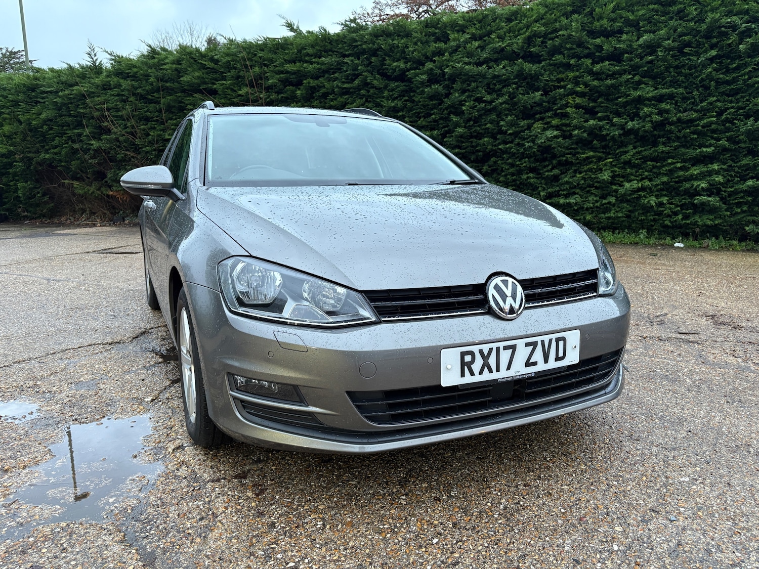 Used Volkswagen Golf 2017 for sale - 76864240: Photo 2
