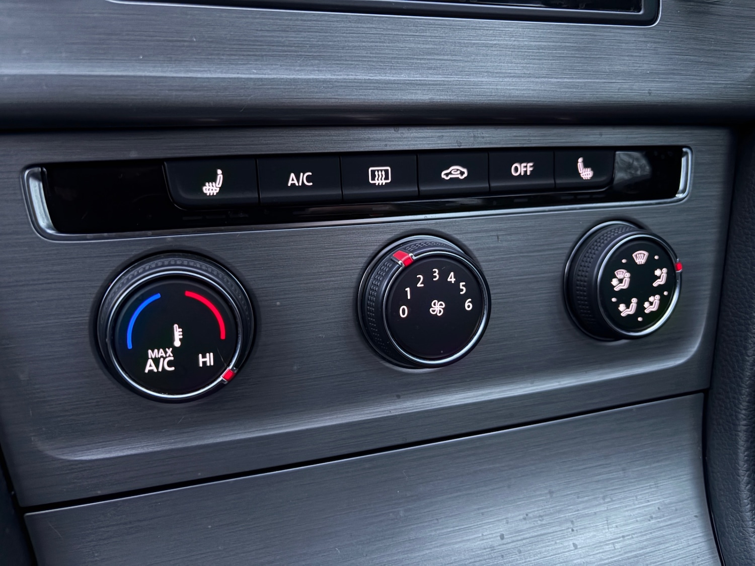 Used Volkswagen Golf 2017 for sale - 76864240: Photo 28