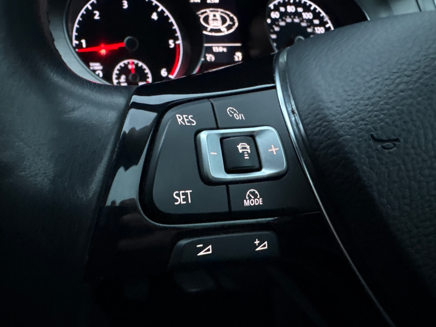 Used Volkswagen Golf 2017 for sale - 76864240: Photo 31