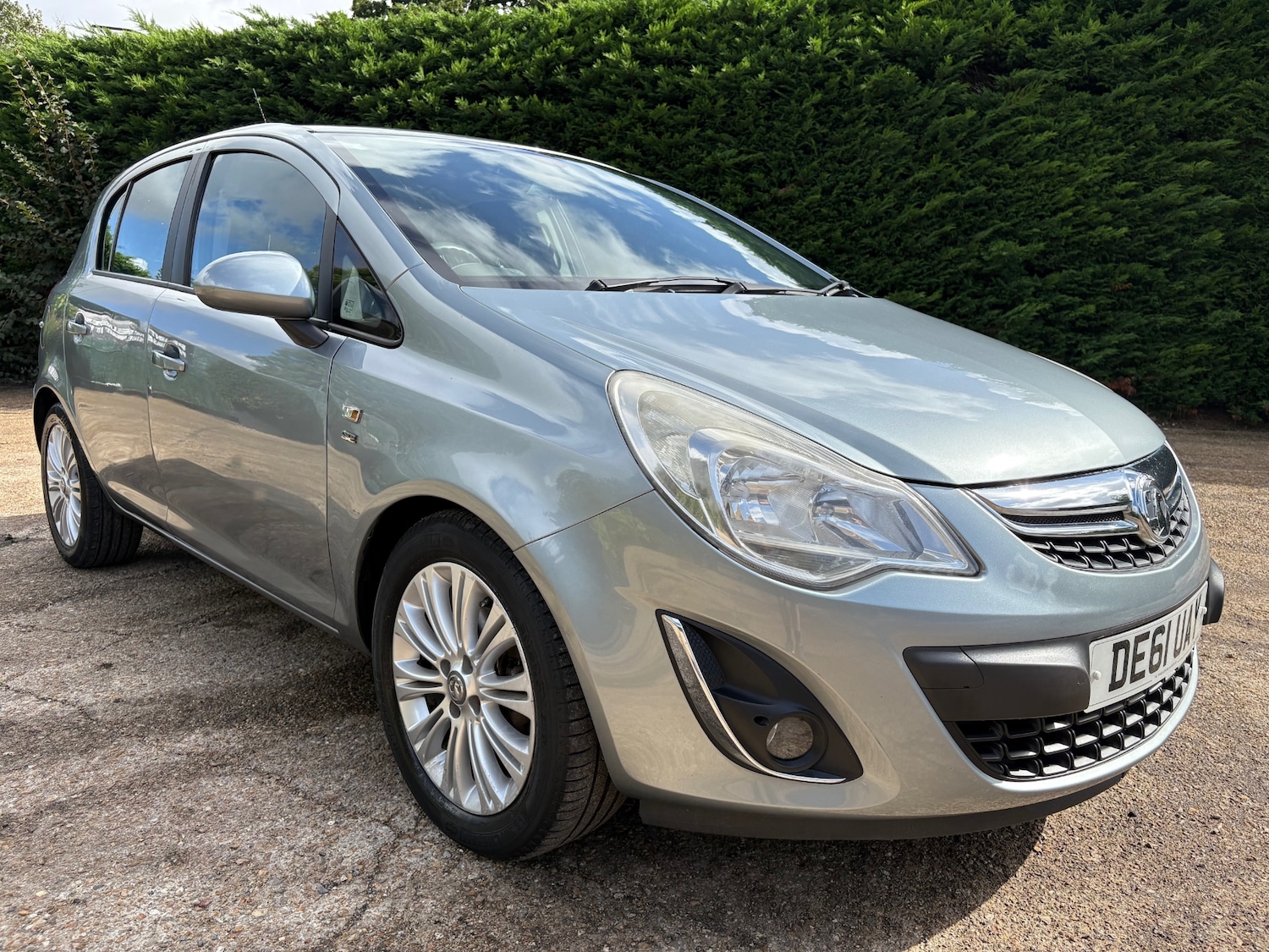 Used Vauxhall Corsa 2011 for sale - 76706190: Photo 1