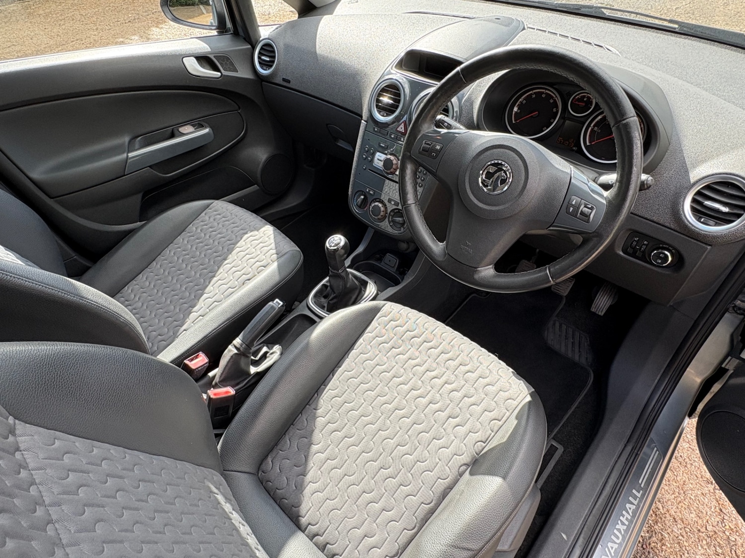 Used Vauxhall Corsa 2011 for sale - 76706190: Photo 17