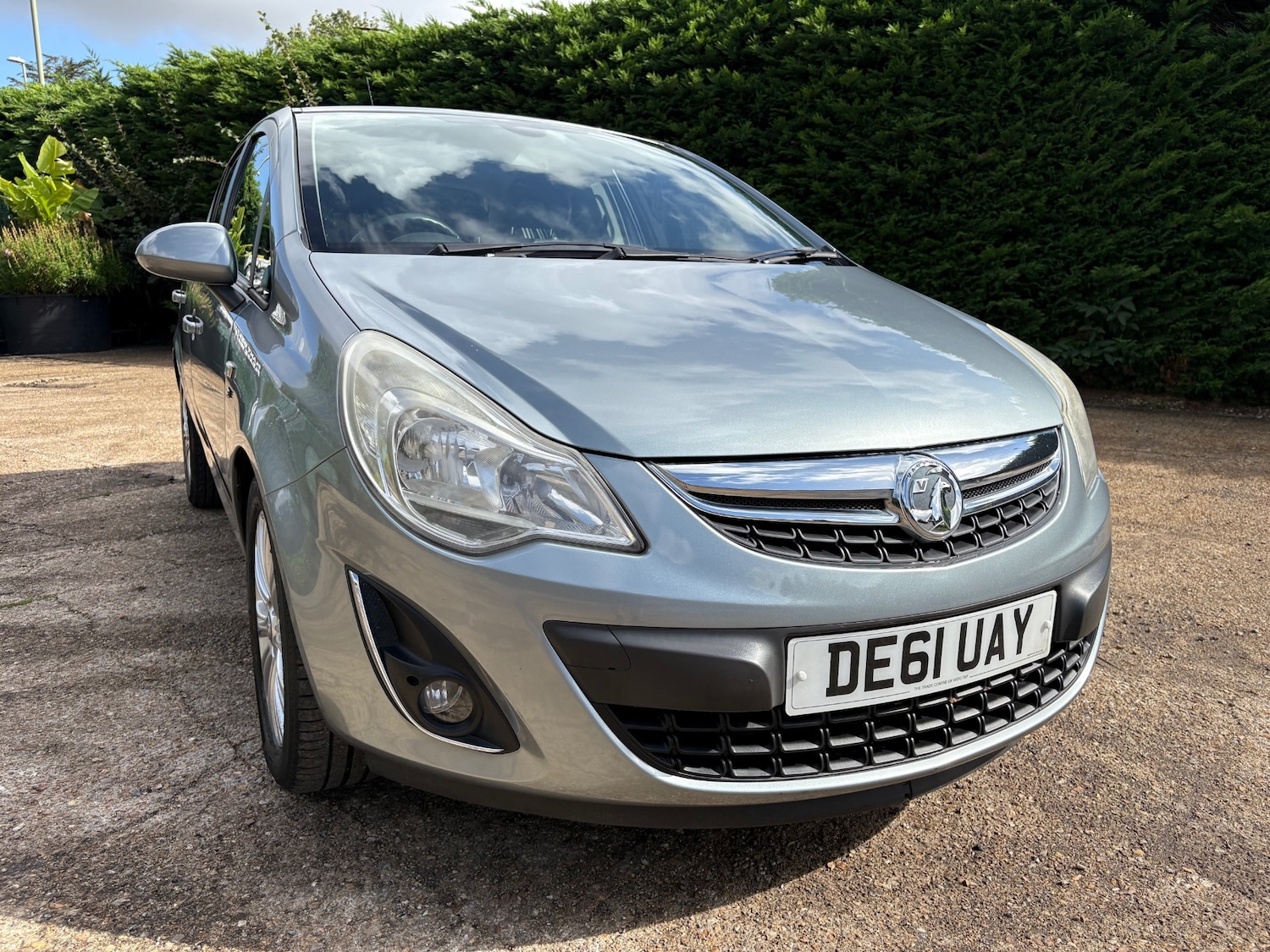 Used Vauxhall Corsa 2011 for sale - 76706190: Photo 2