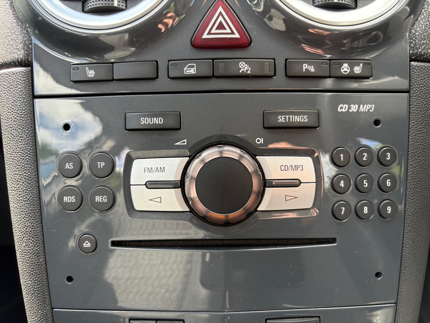 Used Vauxhall Corsa 2011 for sale - 76706190: Photo 25