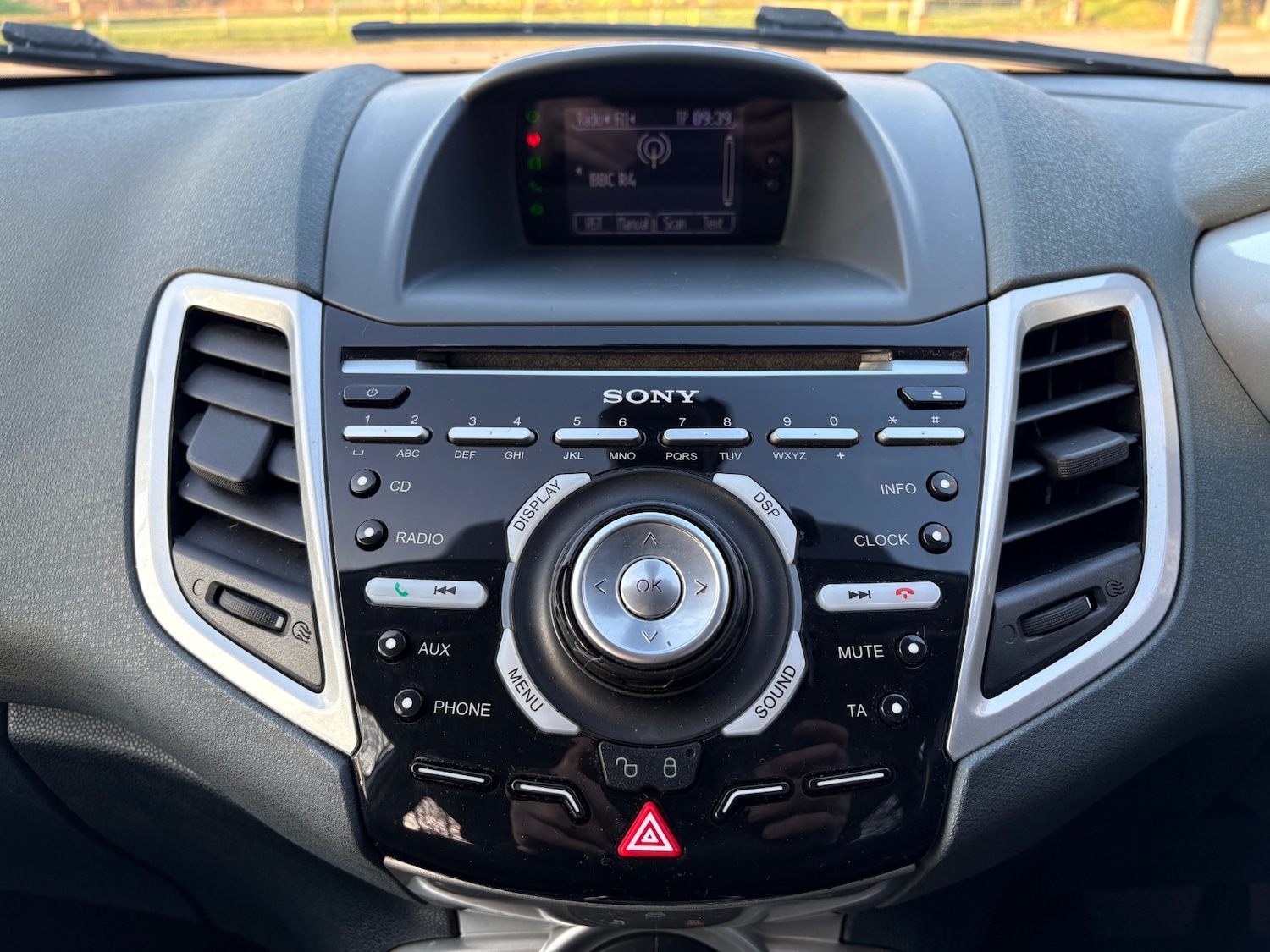 Used Ford Fiesta 2011 for sale - 77500316: Photo 26