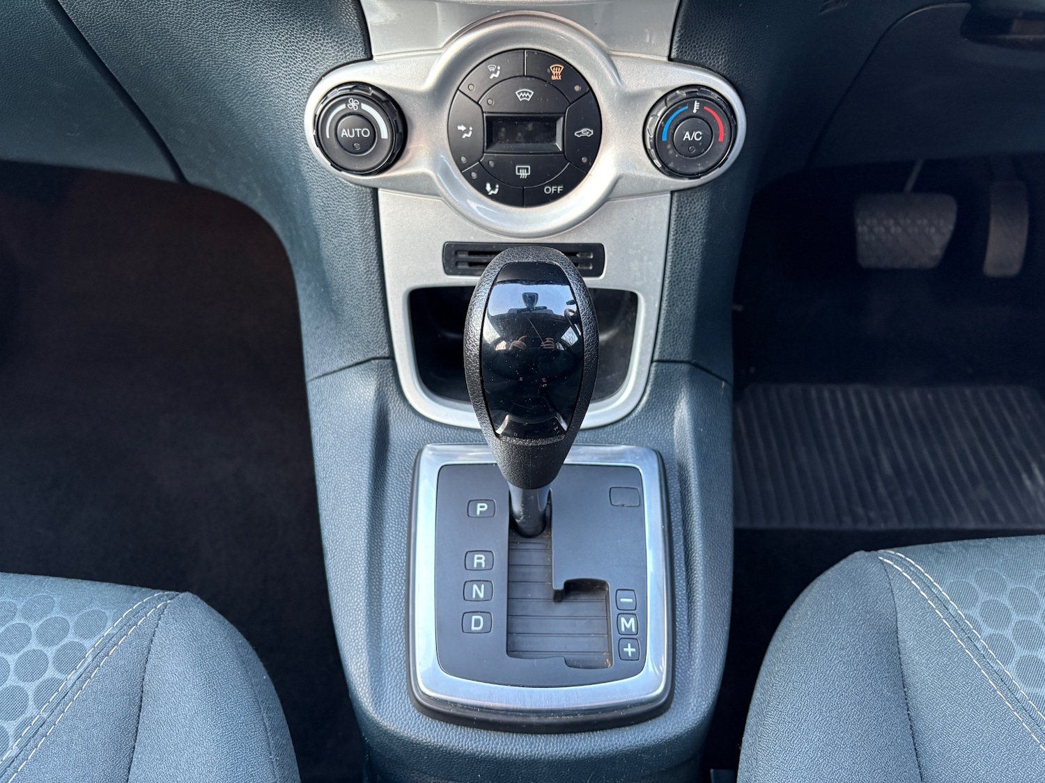 Used Ford Fiesta 2011 for sale - 77500316: Photo 27