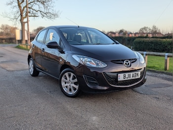 Used Mazda Mazda2 2011 for sale - 77682813: Photo